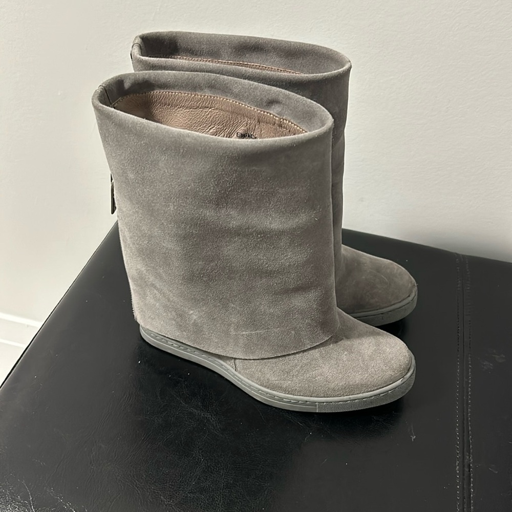 Badura wedged booties